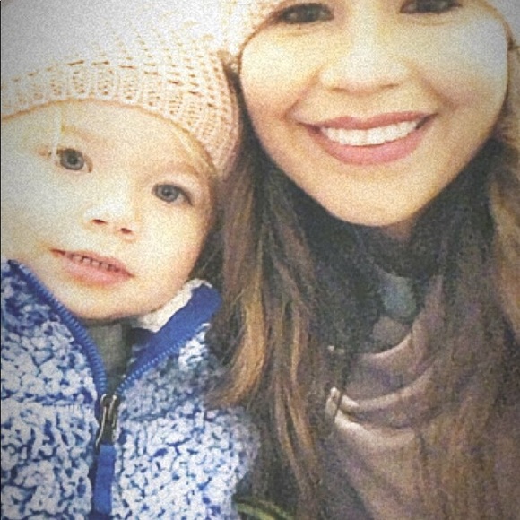 Meet Your Posher! - Picture 2 of 3